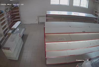 SE VINDE FOST SPATIU COMERCIAL - 3