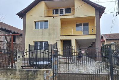 Casa de inchiriat Curtea de Arges - 1