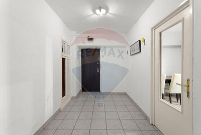 Apartament cu două camere de vânzare - zona Centrală - 7