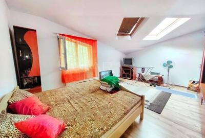 Apartament cu 3 camere în Plopilor, spațiu generos, lumină și liniște. - 4