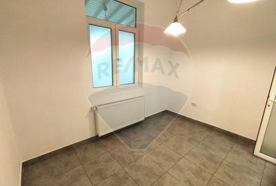 Ultracentral - Vilă 323 mp - Ideală sediu firmă / clinică / birouri - 8