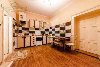 Apartament la curte comuna cu 4 camere si centrala proprie, zona Centrala, Arad - 6