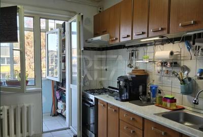 3 camere, 4/4, bloc 1981, anvelopat-Gorjului - 1