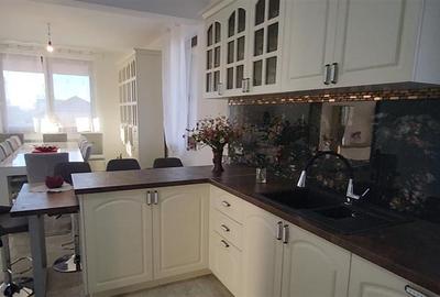 Casa Superba! In Suceava! Teren 1800 mp! De vanzare! 0727817187 - 9