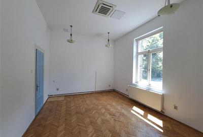 Casa individuala,Birou, 500 mp utili, situata in zona Centrala! - 10