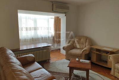Apartament cu 4 camere semidecomandat, mobilat în Unirii