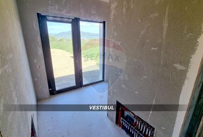 Vă propunem spre vânzare o casă deosebită - 29