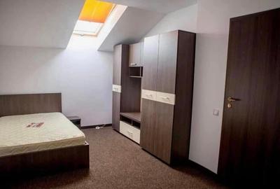 Apartament spațios cu 4 camere , strada Păcii, la 10 minute de UMFST - 5