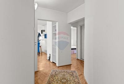 Apartament cu 3 camere decomandat în Alfa