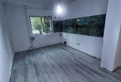 Vanzare Apartament 2 Camere Semidecomandat Giurgiului-Gradistea - 1