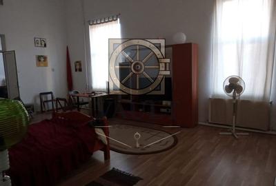 Casa INDIVIDUALA - S+P+1+M - 5 minute de metrou TINERETULUI - 18