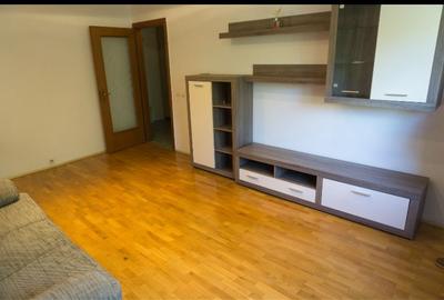 2 camere  – Băneasa, Bd. Aerogării pe Str. Neagoe Vodă, etaj 2/4, dec, mobilat. - 1