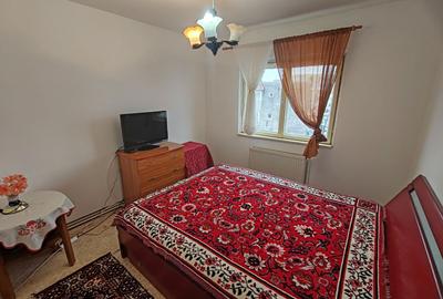 3 Camere, Central, Ideal pentru Familie, An '81 - 34