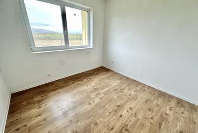 Casa Noua pe un nivel cu 4 camere cu terasa si toate utilitatile - 14