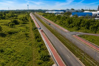 Teren cu Autorizație de Construire intersectia sector 3 cu sector 4 - 6