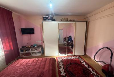 Apartament 2 cam in Vila etaj 1 + pod + curte 34 mp Campina - 2