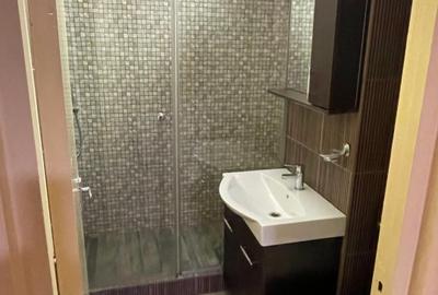 Inchiriez apartament 3 camere, decomandat, ultracentral, etaj 3/10 Bd. Magheru O - 6
