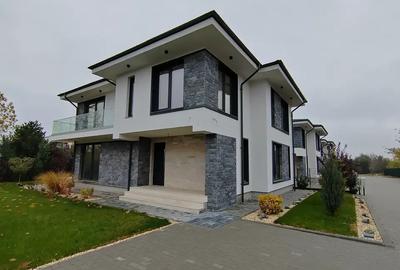 Casă cu 5 camere în Corbeanca