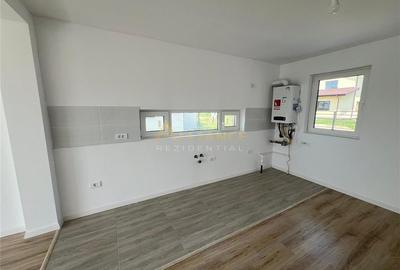 Casa tip duplex - 3 camere - 2 bai - 6
