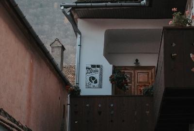 Casă Centrul Istoric Brașov, lipit Strada Sforii + business turistic activ - 9