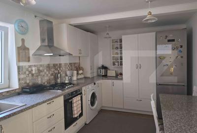 Apartament tip vilă, renovat complet, cu terasă și parcare – Baciu Regal - 8