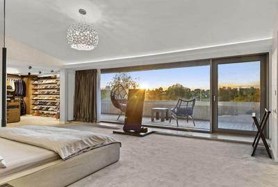 Luxury Lakeside Living: Turnkey villa with Outdoor Pool and Stunning View - 5