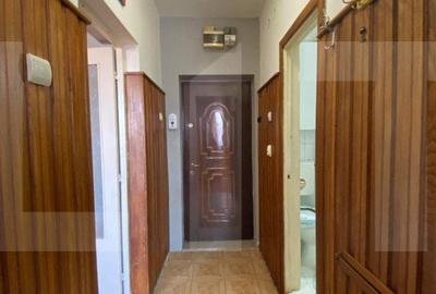 Garsonieră decomandată, mobilată în Gruia