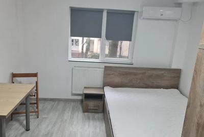 Garsoniera, decomandata, 23 mp, ac, metrou aproape, 1 Decembrie 1918 - 1