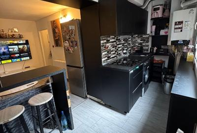 Vând apartament 35mp2 61000€ - 1