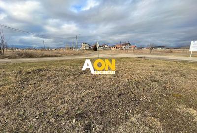 Teren Construcții intravilan de 900 mp, în Micești