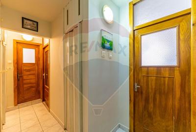 Apartament central 2 camere, decomandat, mobilat-utilat, centrala gaz - 12