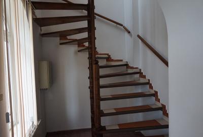 Parcul Carol - Rond Cosbuc, trei imobile, singur curte, liber - 16