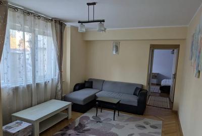 Apartament cu 2 camere nedecomandat, mobilat în Universitate