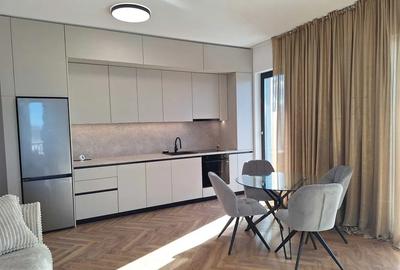 Apartament cu 2 camere semidecomandat, mobilat în Zorilor