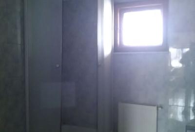 Casa 6 camere - cazare 12 persoane, Nord - 13