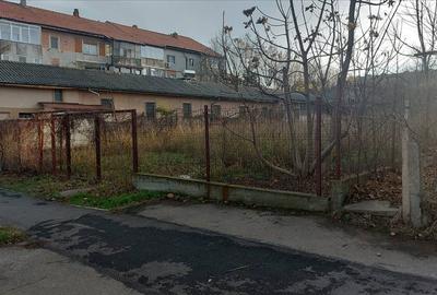 TECHIRGHIOL - CENTRU PRIMARIE TEREN 760 MP. IDEAL  PENSIUNE, BLOC, URBANISM P+2 - 3