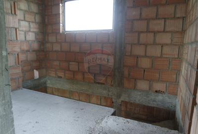 CASA CUPLATĂ DE VÂNZARE la rosu sau la semifinisat în Tăuții Măgherăuș - 5