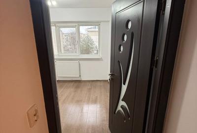 De vânzare apartament 3 camere decomandat et intermediar cartier Obor - 8
