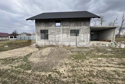 Casa cu 45 de Ari | Salageni | 129.000 Euro - 2