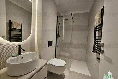 Apartament 2 camere vedere frontala la mare , complex exclusivist - disponibil s - 18