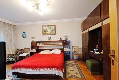 3 camere P.ta Minis, decomandat, centrala termica - 2