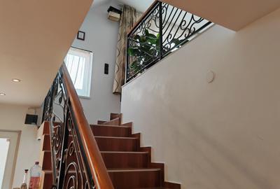 Casa 8 camere mobilata si utilata RASNOV - 15