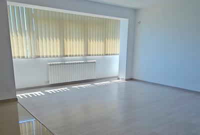 Apartament 3 camere, Sos Gheorghe Ionescu Sisesti, retras de la bulevard - 1