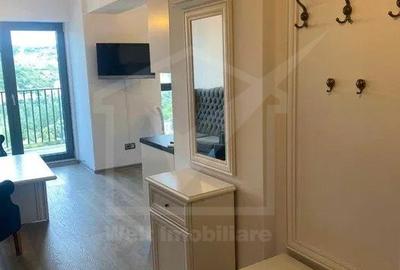 Apartament cu 2 camere semidecomandat, mobilat în Mănăștur