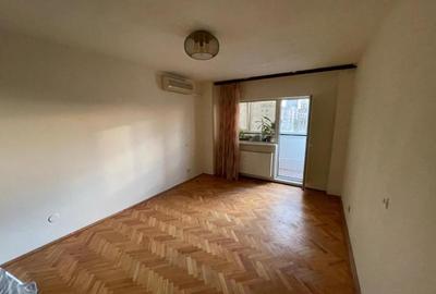2 min Parc Circ 2camere Cf.1 decomandat etaj 7/10 bloc 1978 reabilitat - 1