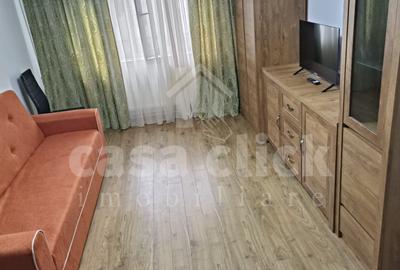 Apartament cu 3 camere decomandat, mobilat în Micro 16