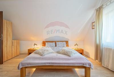 Casă cu 2 apartamente în Brasov, investiție sigură sau căminul ideal - 11