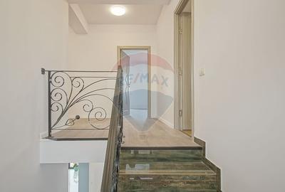 Casă modernă Bunloc, vedere Bucegi, 186 mp, comision 0 - 15