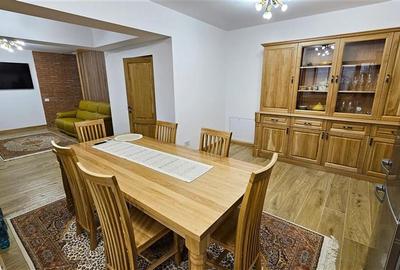 Casa renovata 200mp pe 2 niveluri,parcare, curte cu foisor,Centru, str.Nicolae B - 11