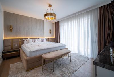 Casă cu 8 camere în Pipera